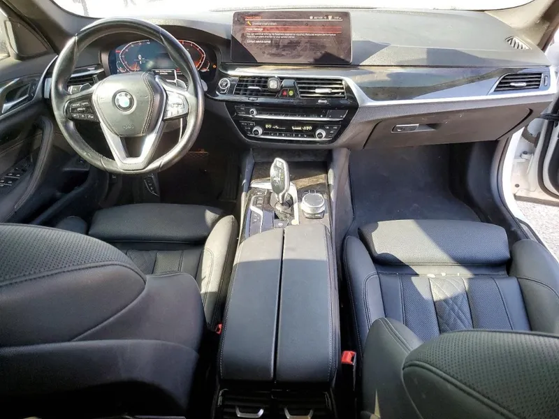 Dashboard and steering wheel context